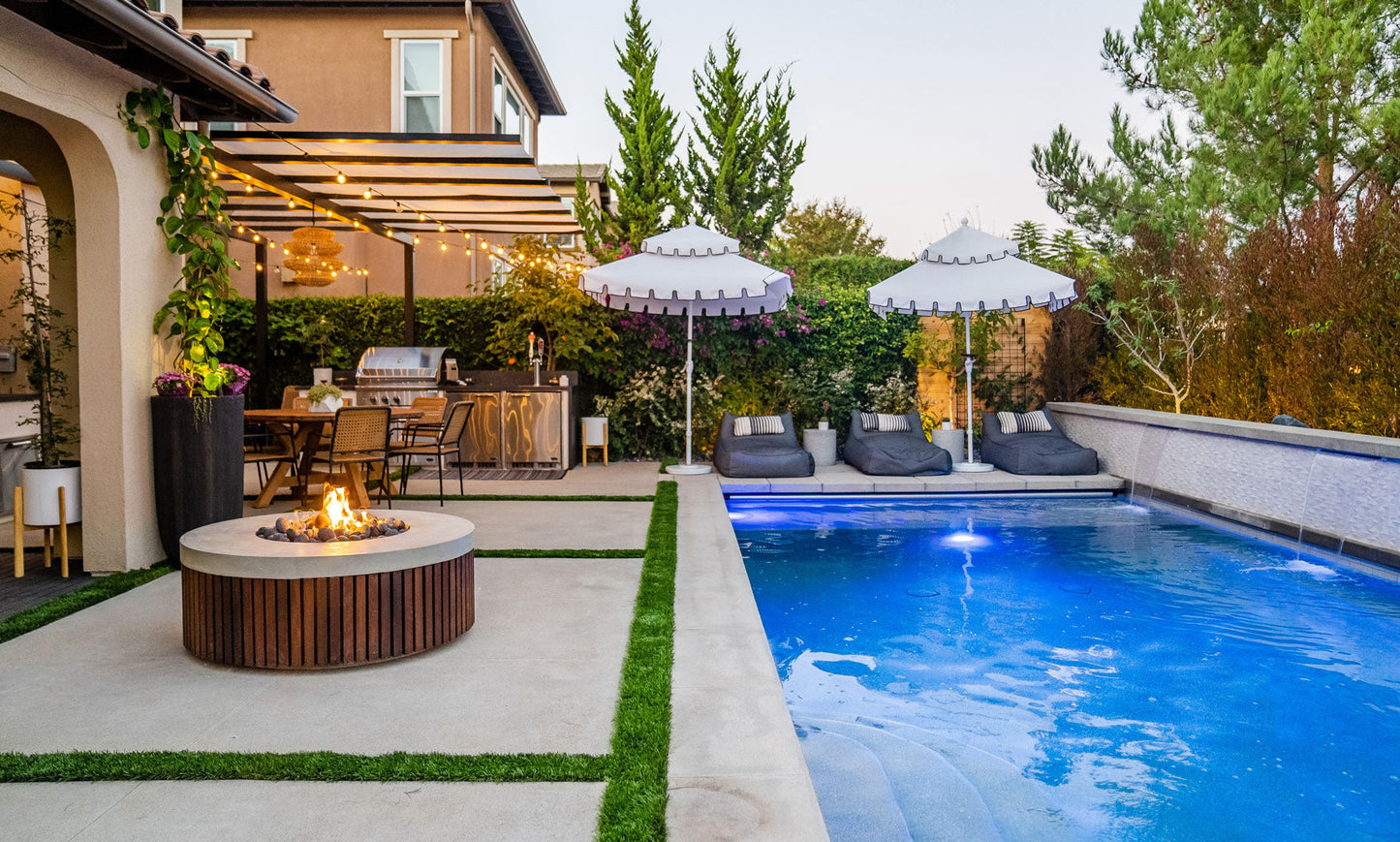 Prism Hardscapes 48" Hampton Fire Bowl + Free Cover | Outdoor Heat Direct