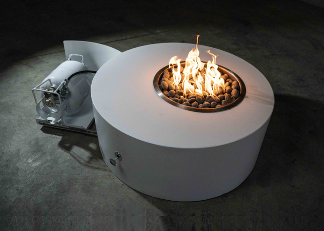 The Outdoor Plus Isla Low Profile Fire Pit + Free Cover